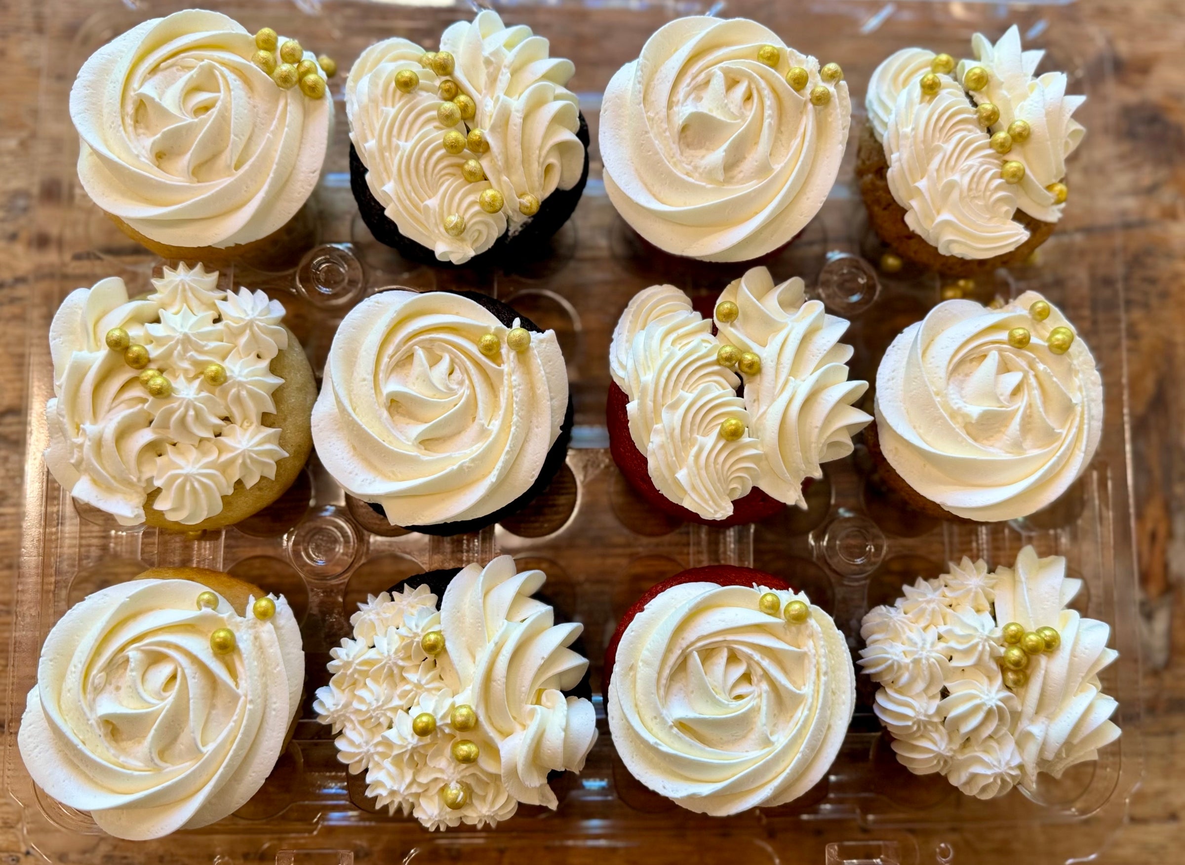 Wedding Shower Cupcakes | Molly's Cupcakes RiverEast/Streeterville